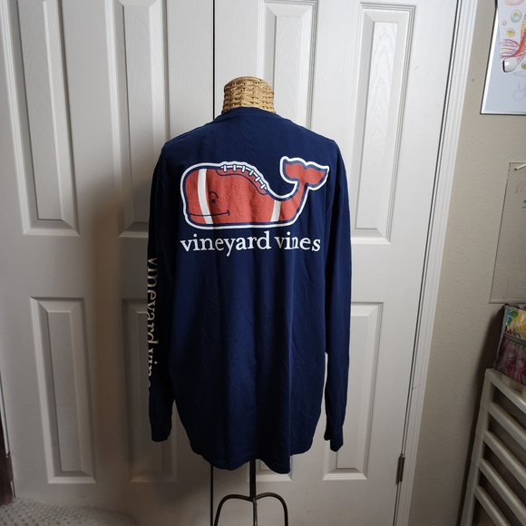 Vineyard Vines Football Whale Long-Sleeve Pocket Tee - Picture 11 of 11